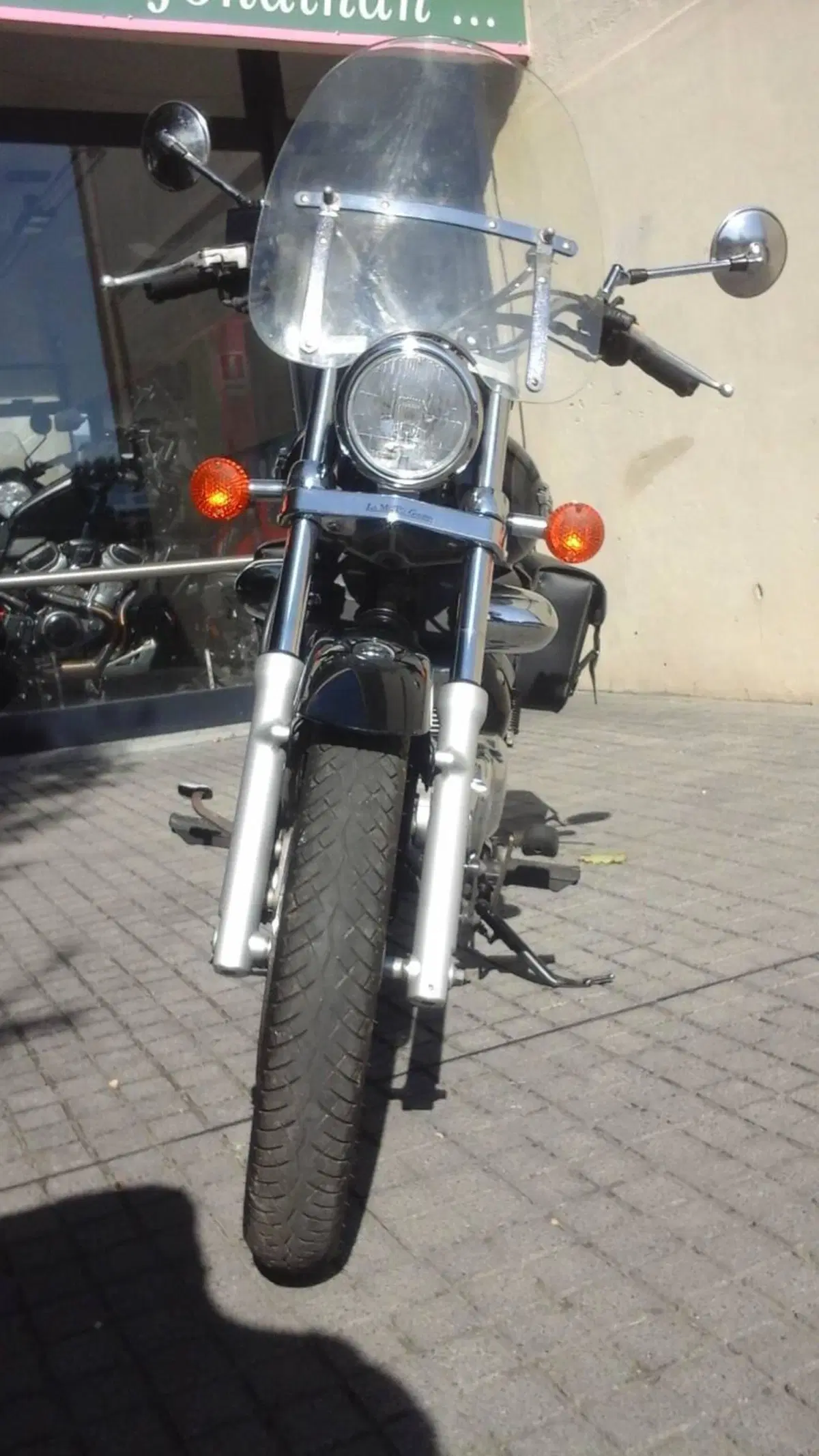 Suzuki Marauder GZ 250 (3)