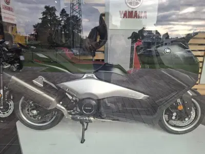 Yamaha T-Max 560 25th Anniversary (2026) nuova