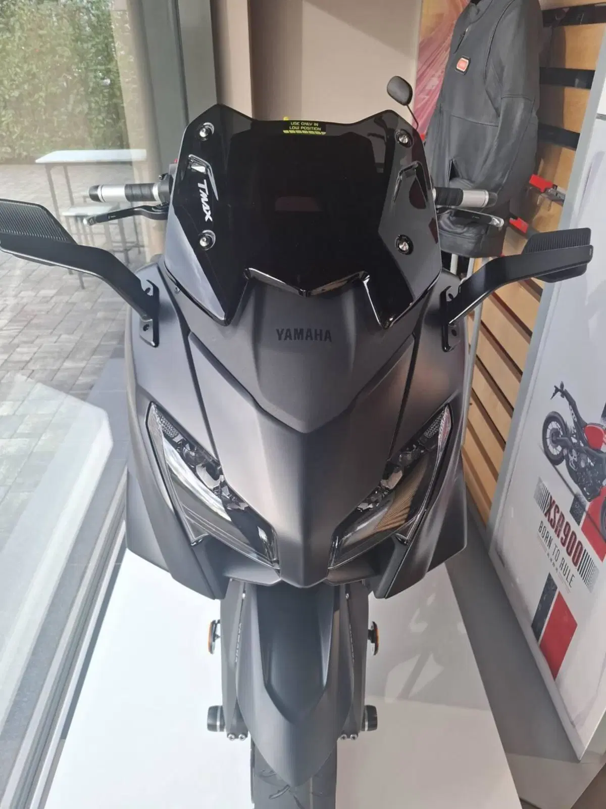 Yamaha T-Max 560 25th Anniversary (2026) (3)