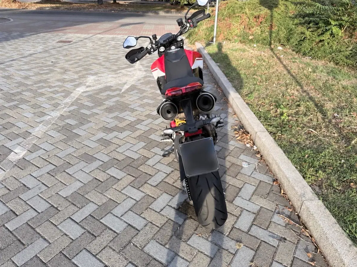 Ducati Hypermotard 950 (2019 - 20) (8)