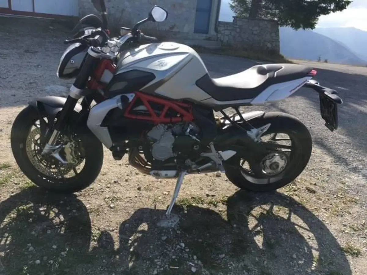 MV Agusta Brutale 800 EAS ABS (2012 - 15) (3)