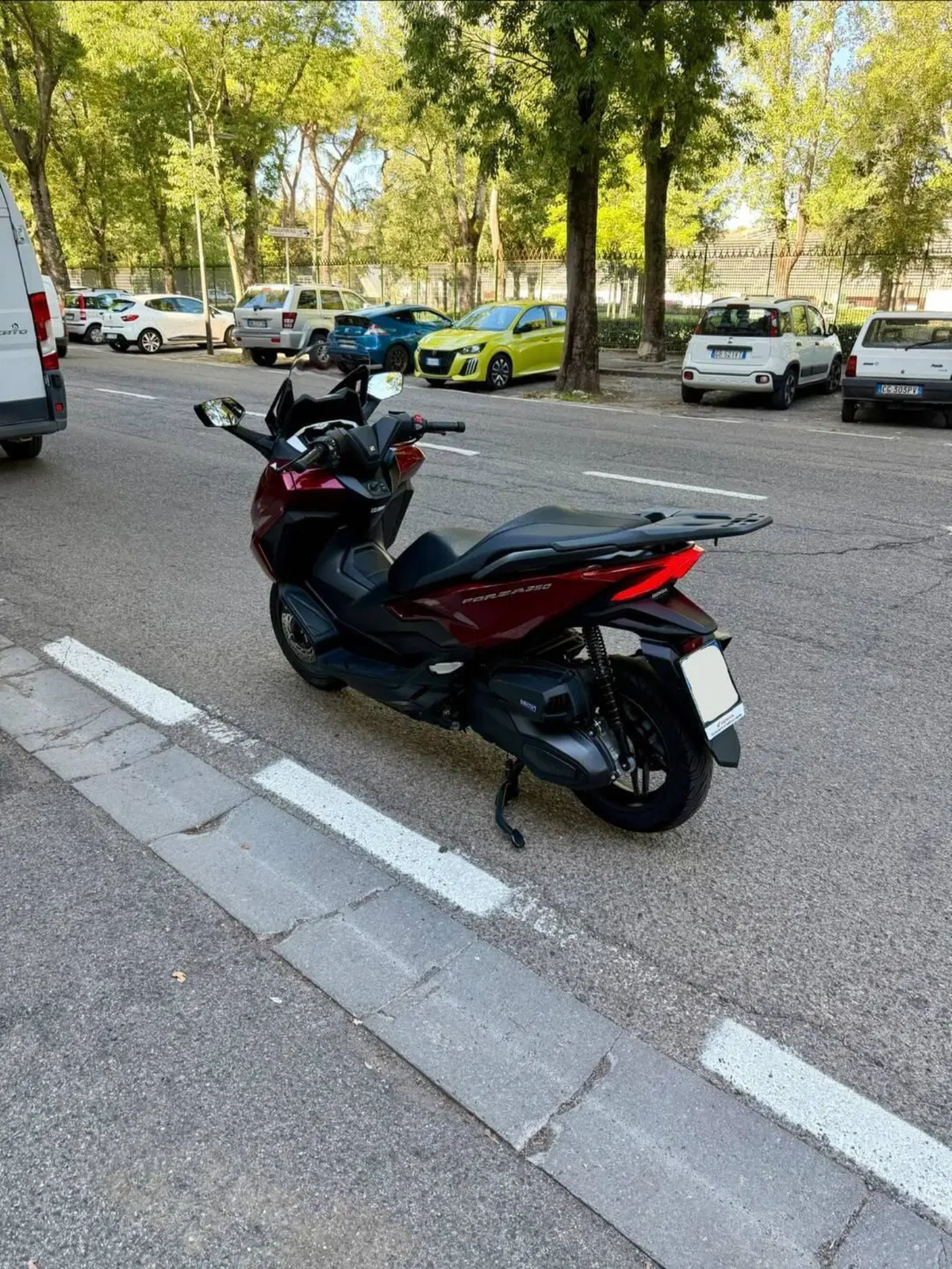 Honda Forza 350 (2025 - 26) (4)