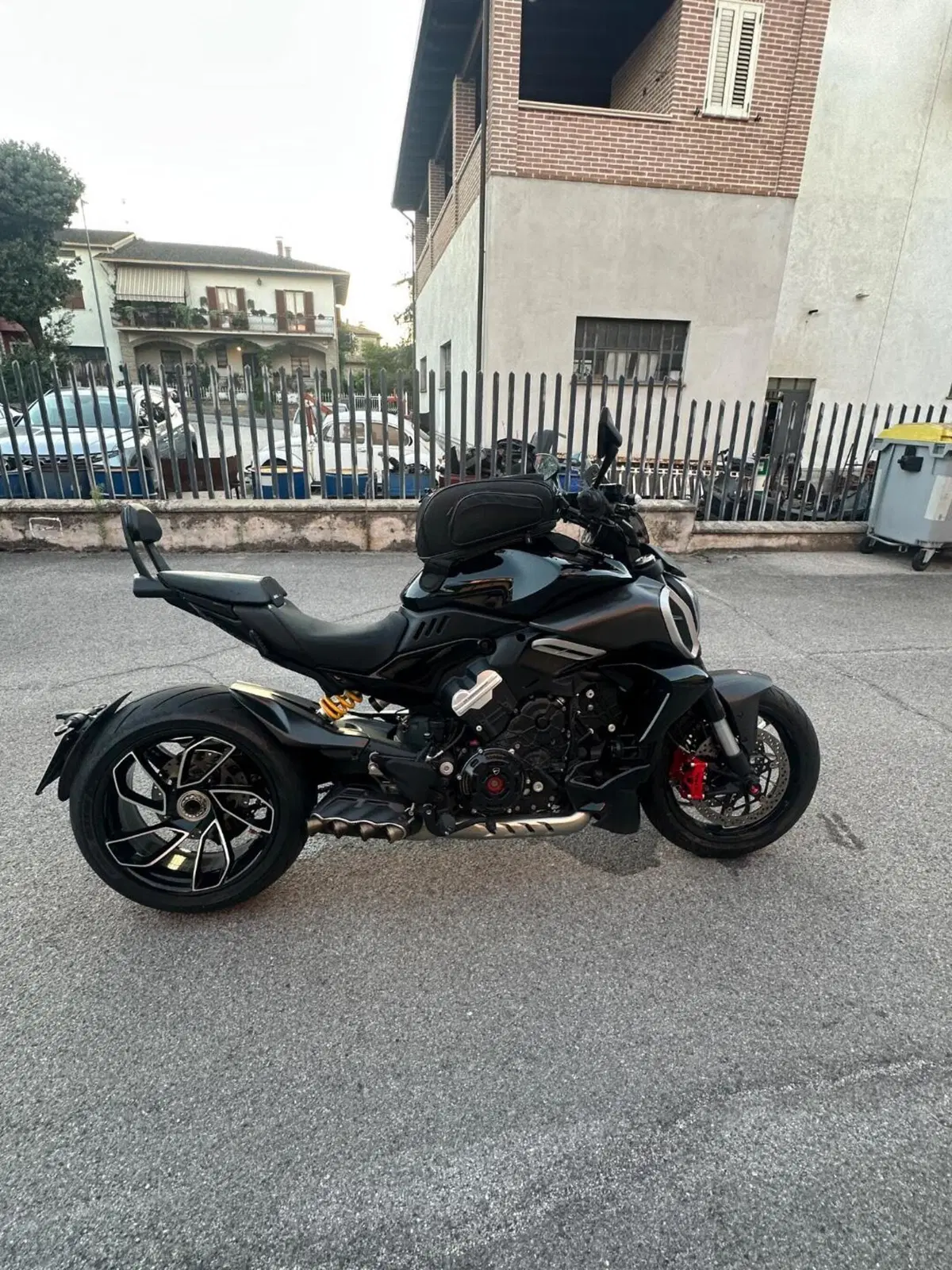 Ducati Diavel V4 (2023 - 26) (2)