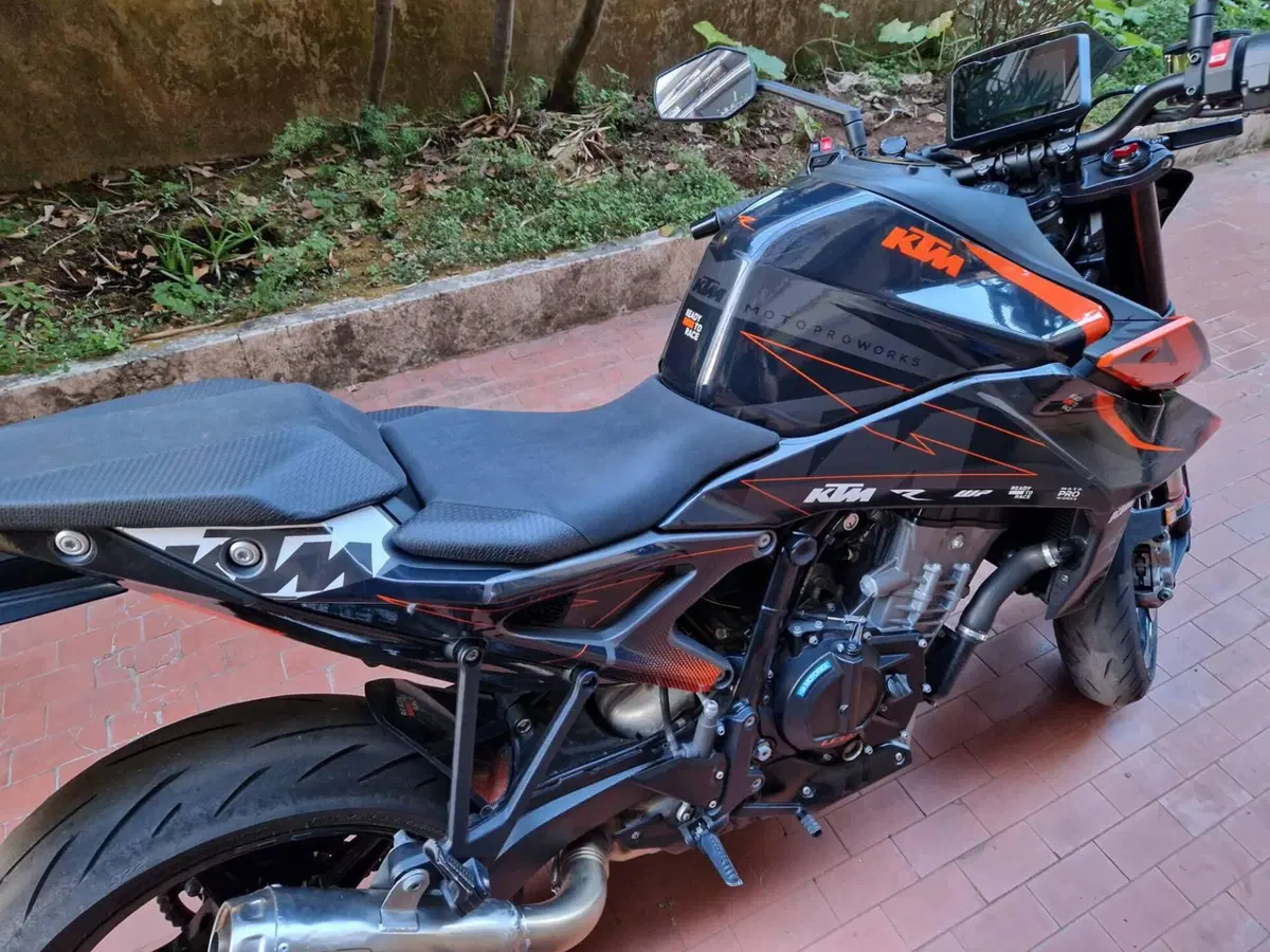 KTM 990 Duke (2024 - 26) (4)