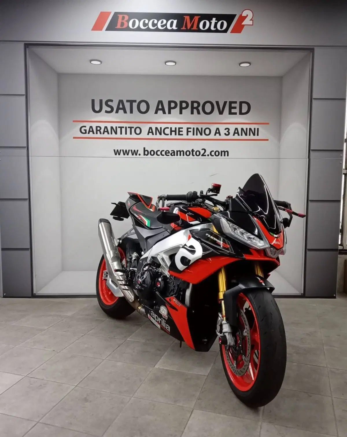Aprilia Tuono V4 Factory (2021 - 24) (2)