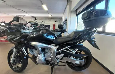 Yamaha FZ6 (2004 - 07) usata
