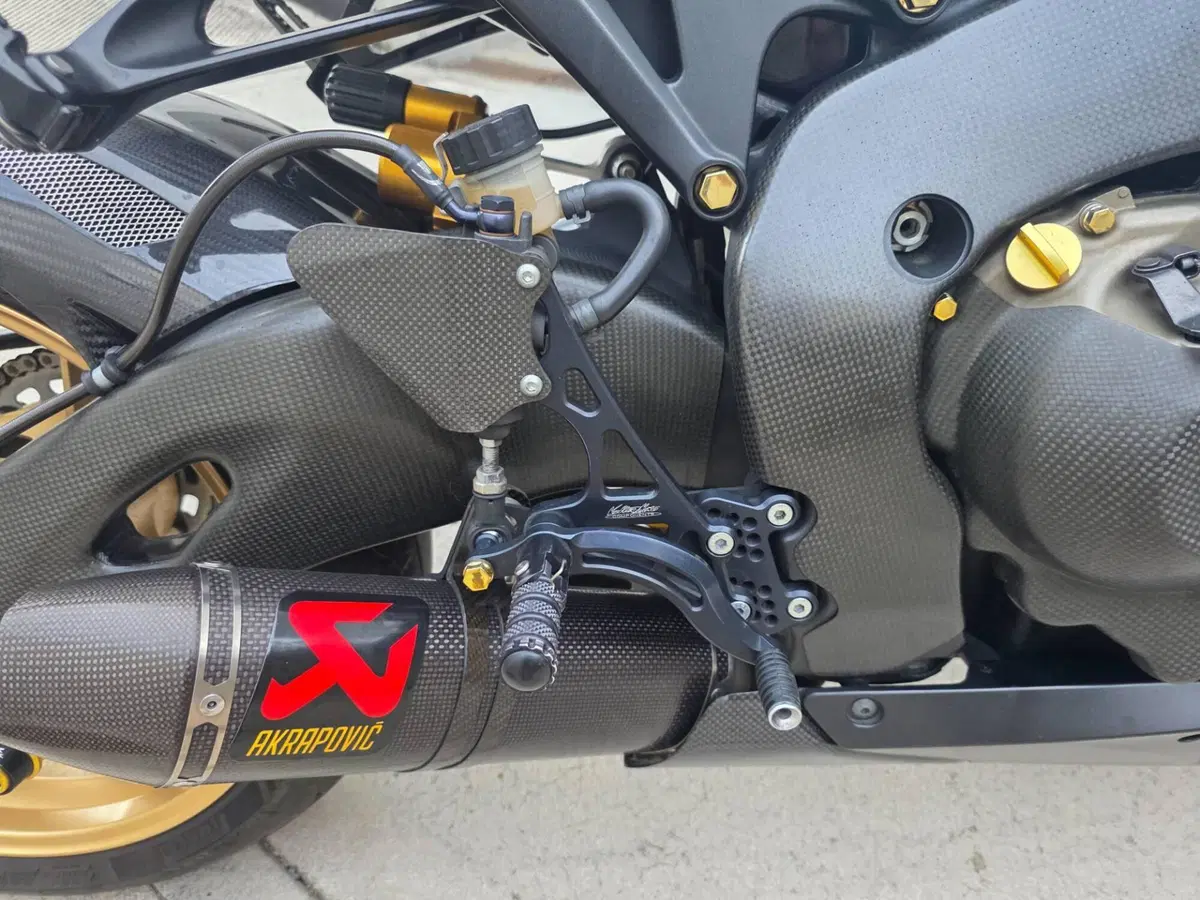 Honda CBR 1000 RR Fireblade (2008 - 11) (6)