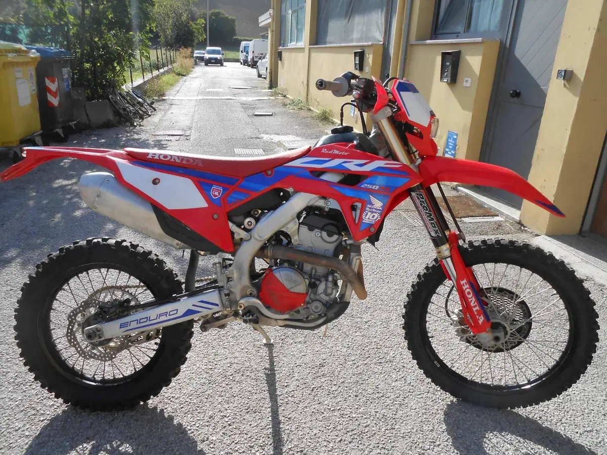 Honda CRF 250RX Enduro (2024) (2)