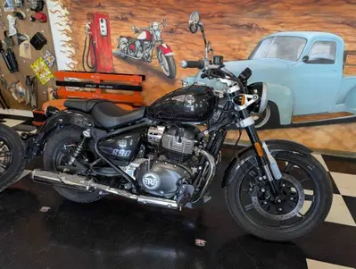 Royal Enfield Super Meteor 650 (2023 - 26) usata