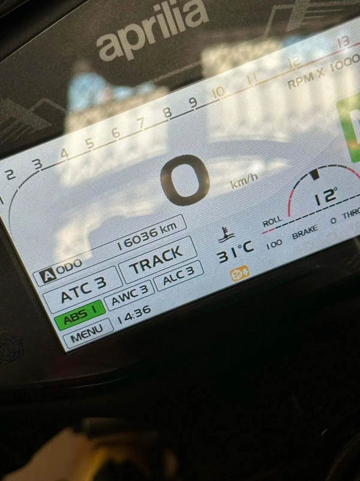 Aprilia Tuono V4 RR (2019 - 20) (6)