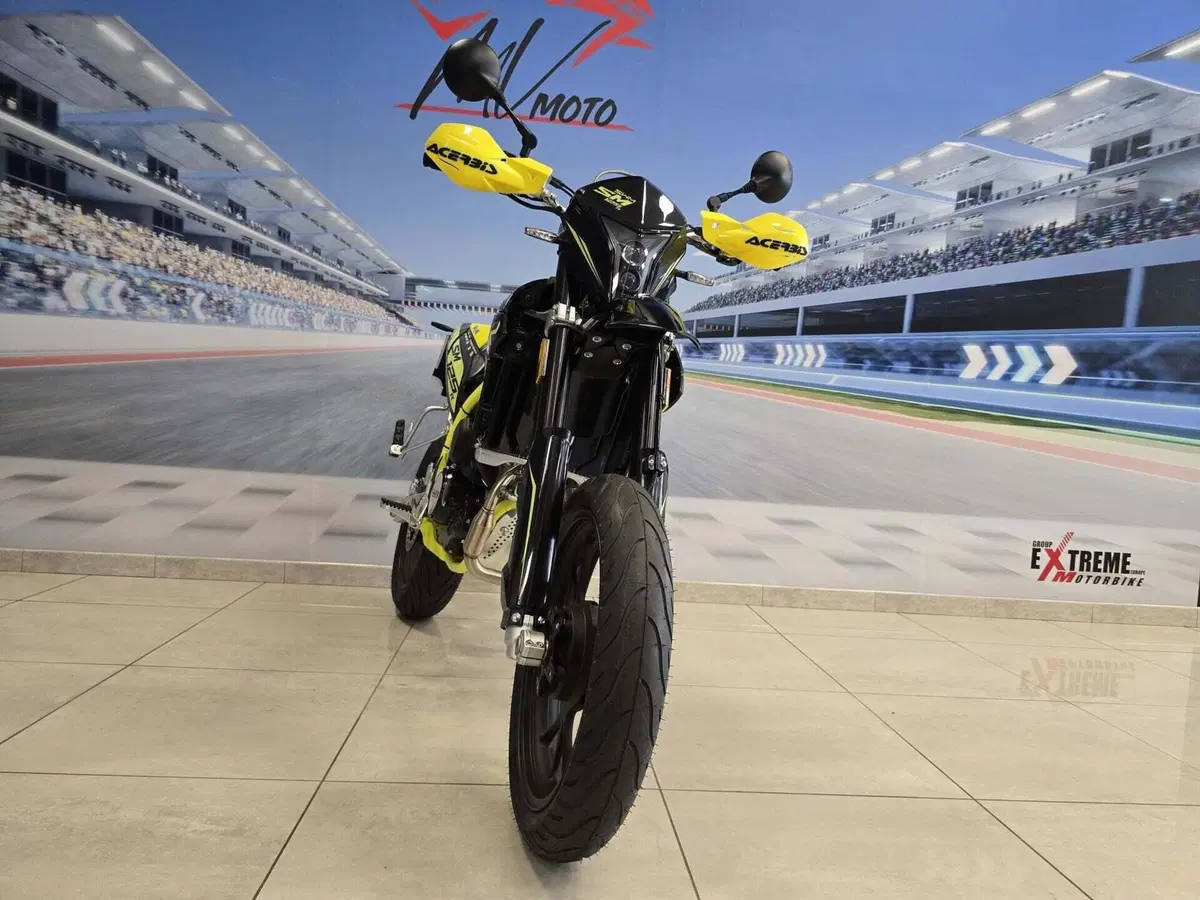 Swm SM 125 R (2025 - 26) (3)