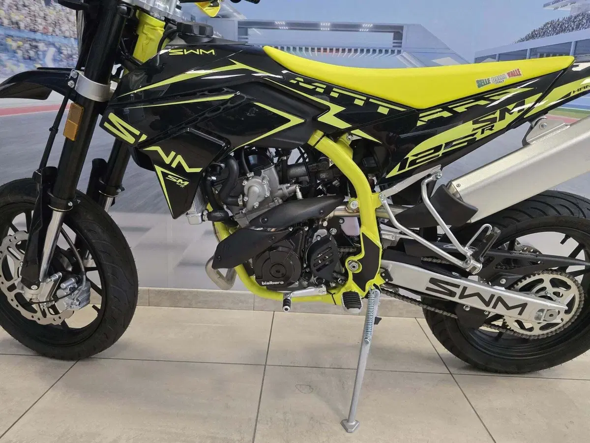 Swm SM 125 R (2025 - 26) (9)