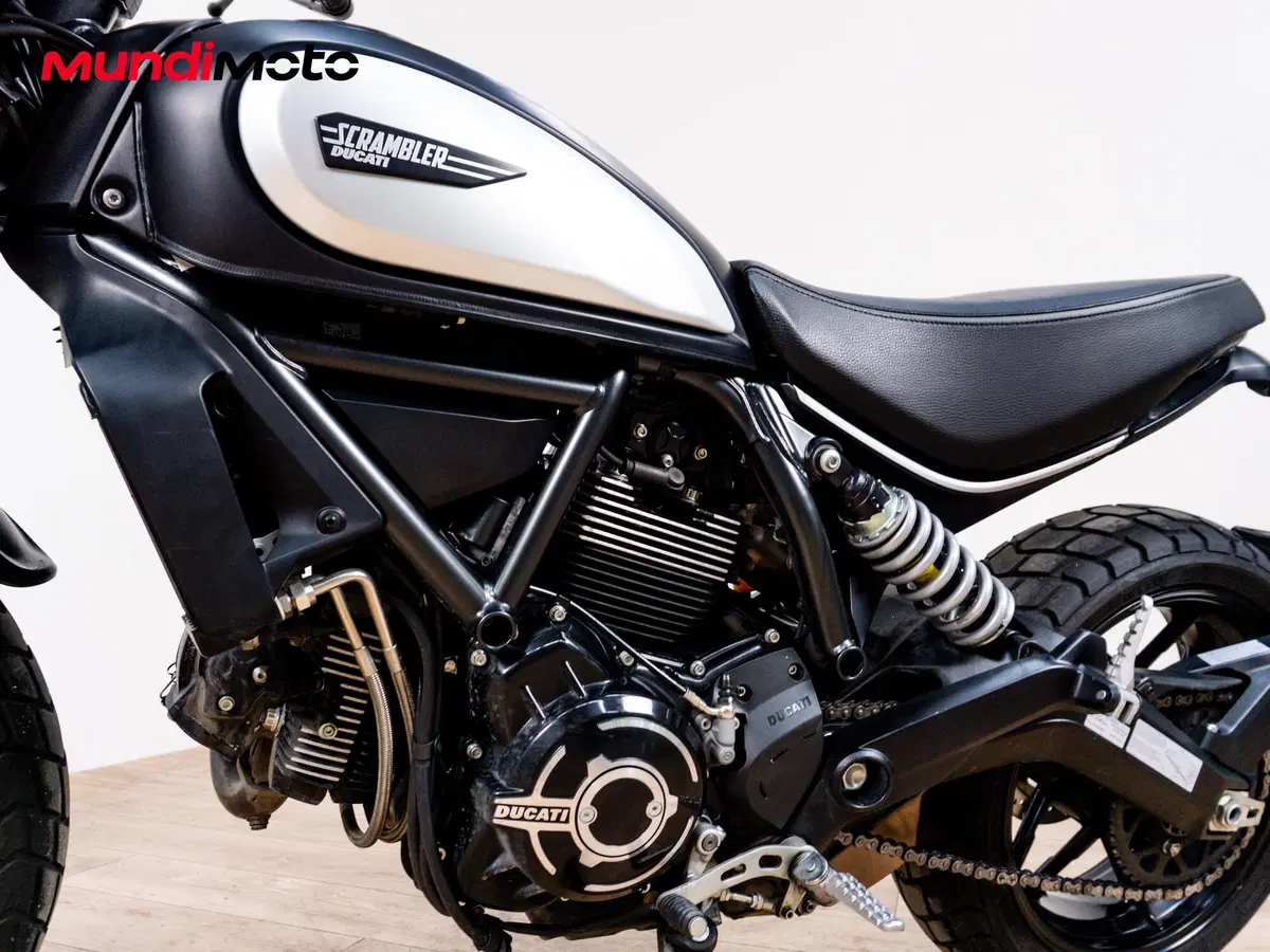 Ducati Scrambler 800 Icon Dark (2020) (9)