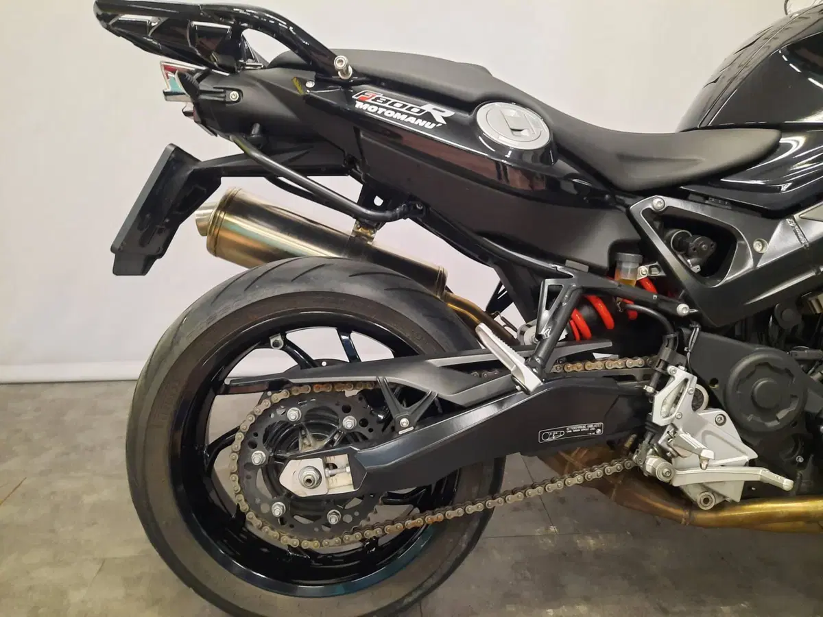 Bmw F 800 R (2012 - 14) (3)