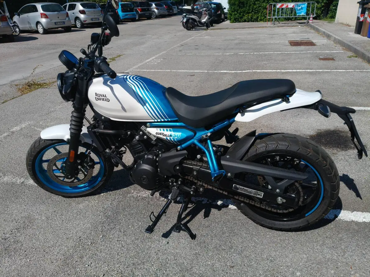 Royal Enfield Guerrilla 450 (2024 - 26) (2)