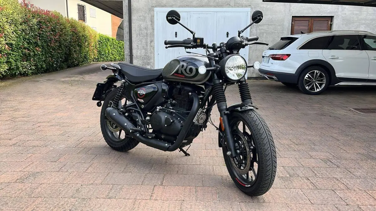 Royal Enfield HNTR 350 (2022 - 26) (2)