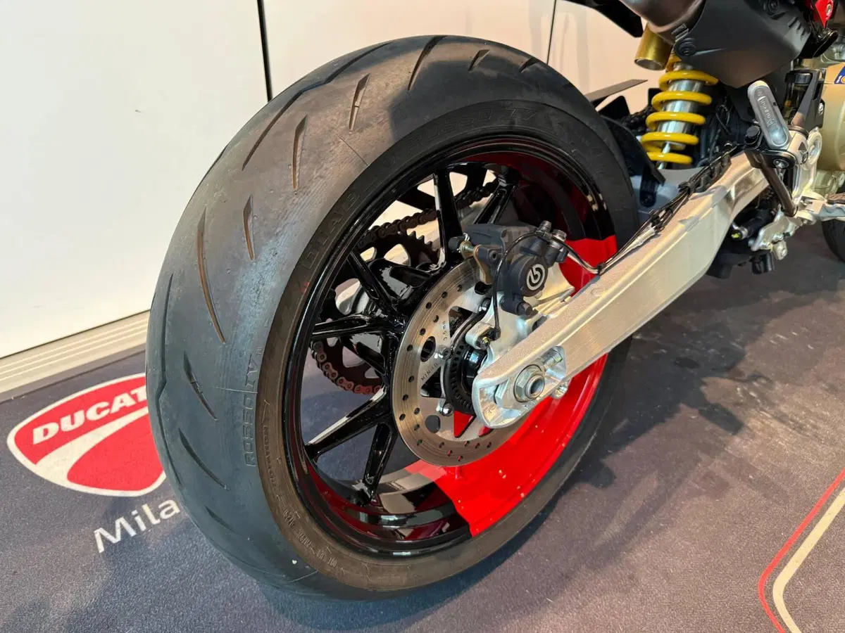 Ducati Hypermotard 698 Mono RVE (2024 - 26) (6)
