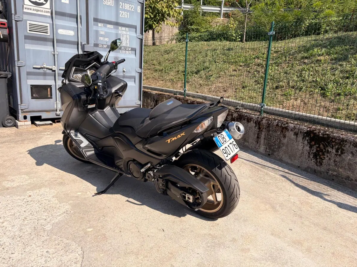 Yamaha T-Max 530 Iron Max ABS (2014 - 17) (3)