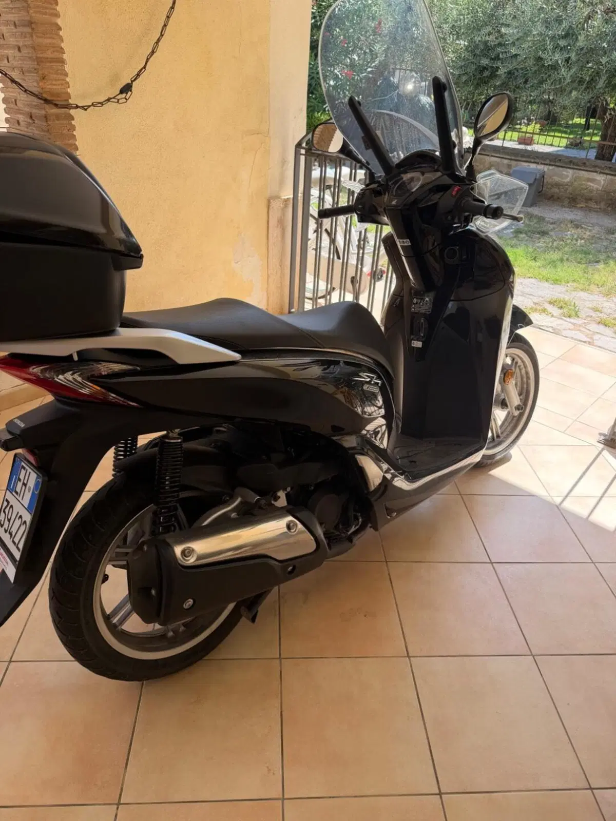 Honda SH 300 i ABS (2016 - 20) (7)