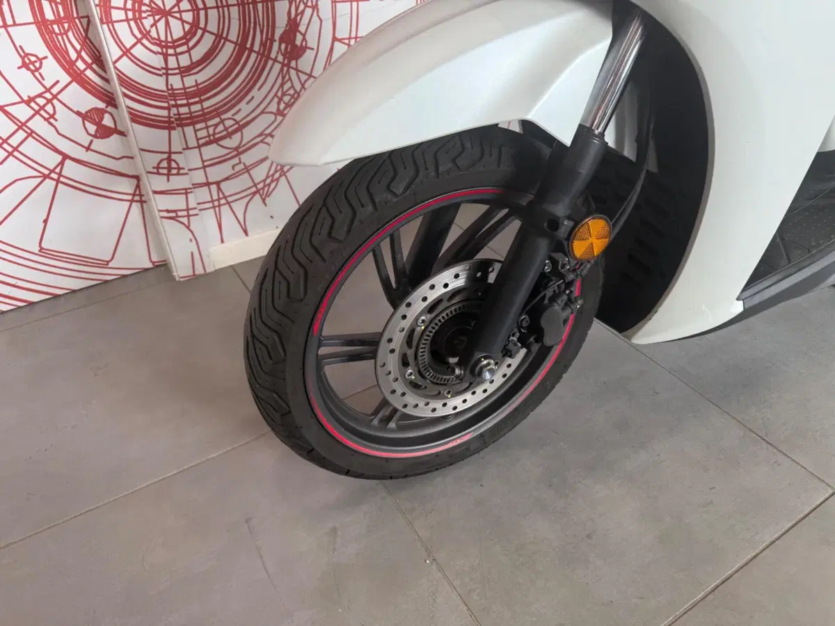 Honda SH 300 i ABS (2016 - 20) (13)