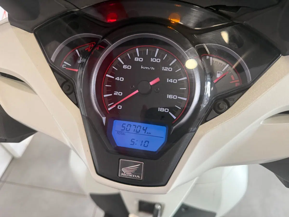 Honda SH 300 i ABS (2016 - 20) (7)