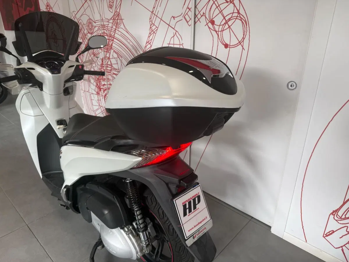 Honda SH 300 i ABS (2016 - 20) (16)