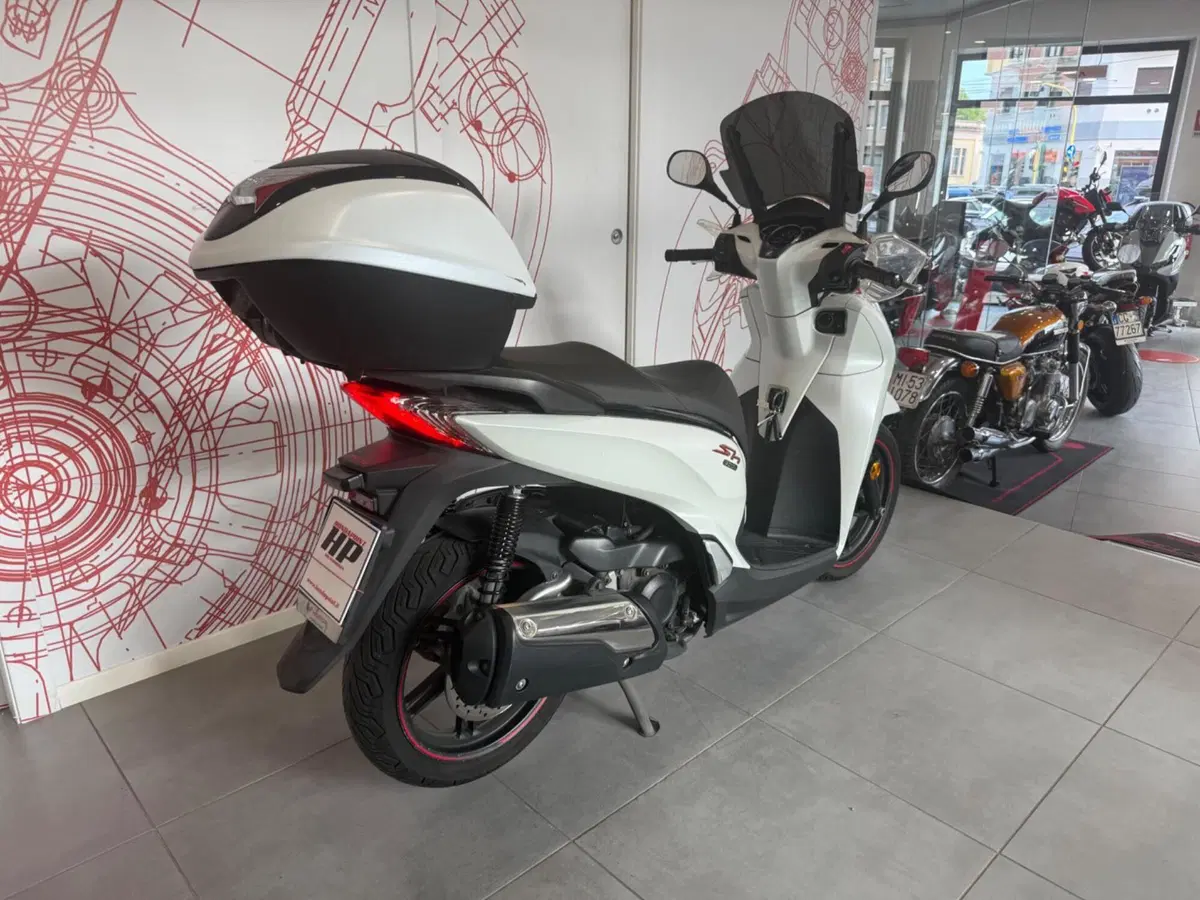Honda SH 300 i ABS (2016 - 20) (3)