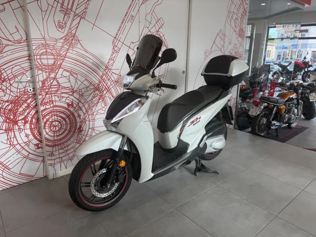 Honda SH 300 i ABS (2016 - 20) (5)