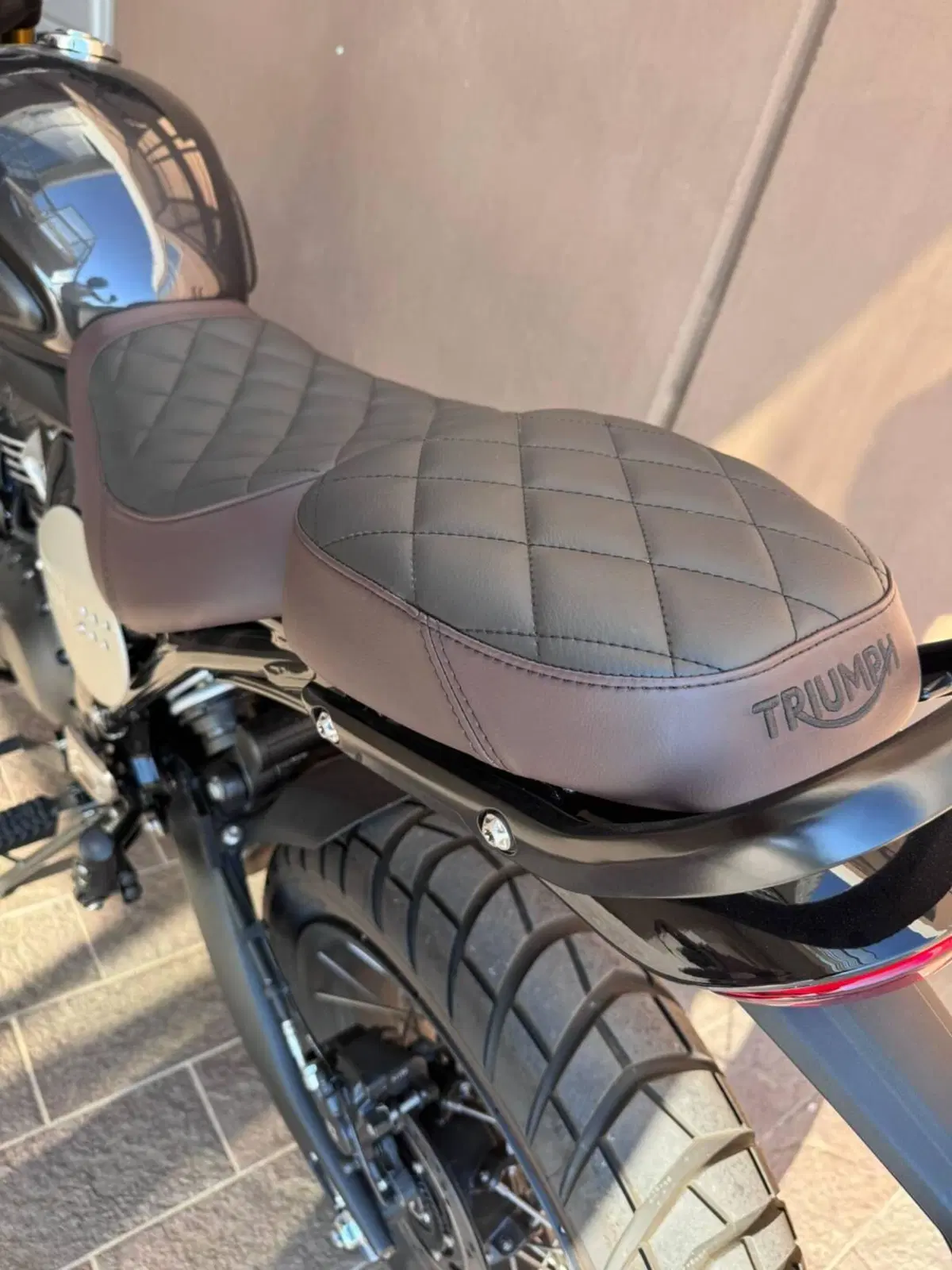 Triumph Scrambler 400 XC (2025 - 26) (4)