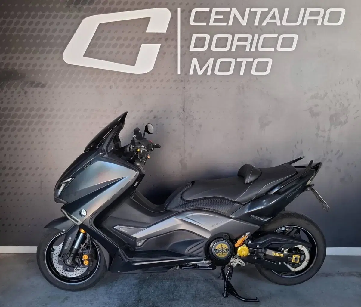 Yamaha T-Max 530 (2015 - 16) (2)