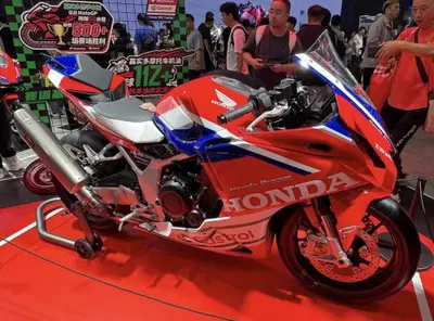 Honda RC213V in miniatura