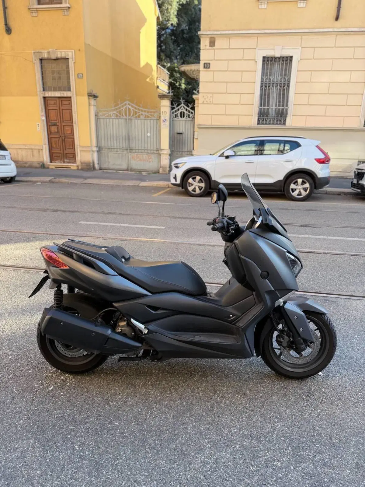 Yamaha X-Max 300 Roma Ed. MMXX (2020) (3)