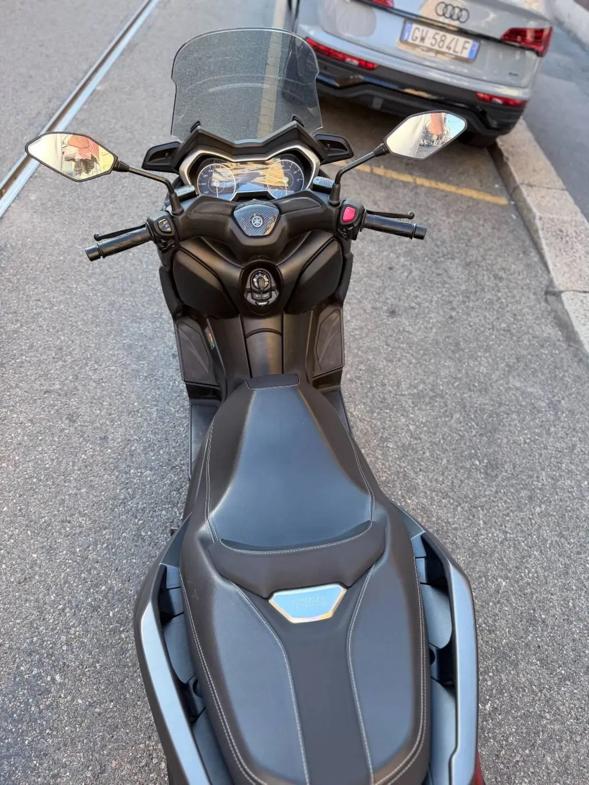 Yamaha X-Max 300 Roma Ed. MMXX (2020) (6)