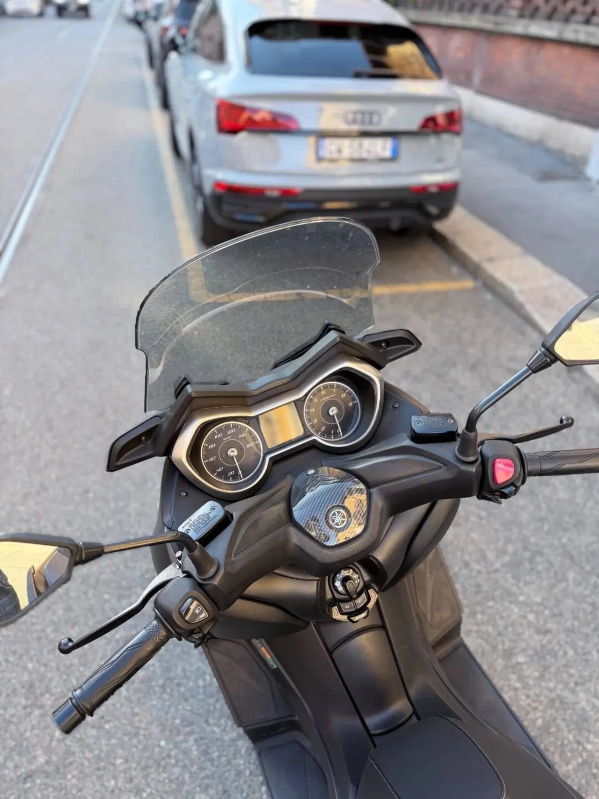 Yamaha X-Max 300 Roma Ed. MMXX (2020) (7)