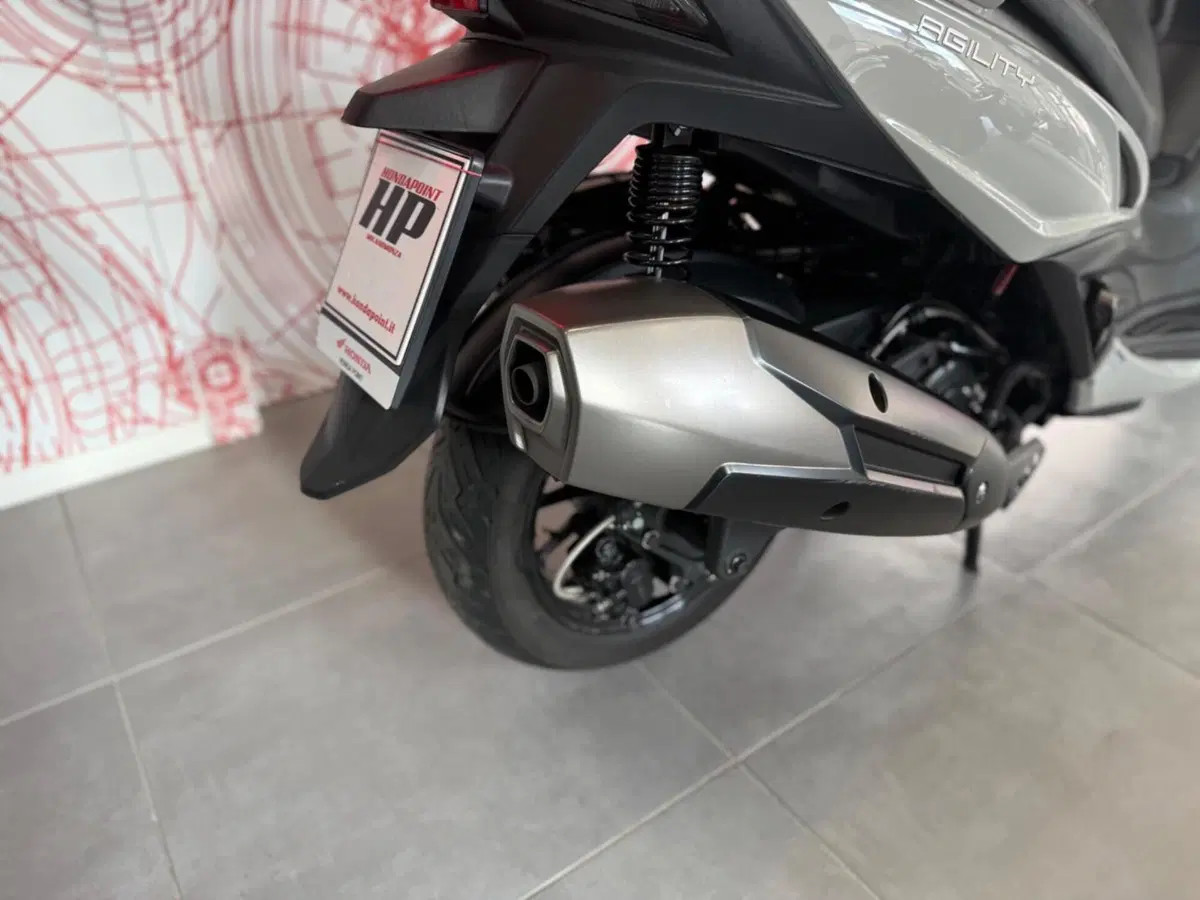 Kymco Agility 300i (2021 - 25) (11)