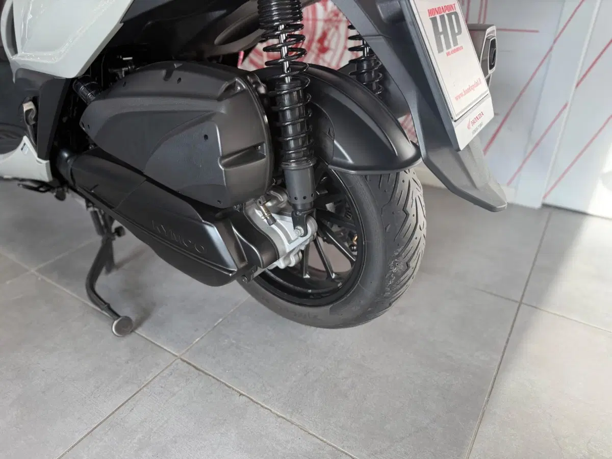 Kymco Agility 300i (2021 - 25) (15)