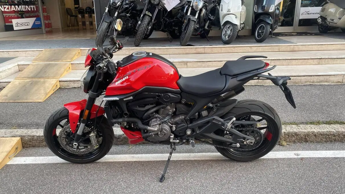 Ducati Monster 937 + (2021 - 25) (2)
