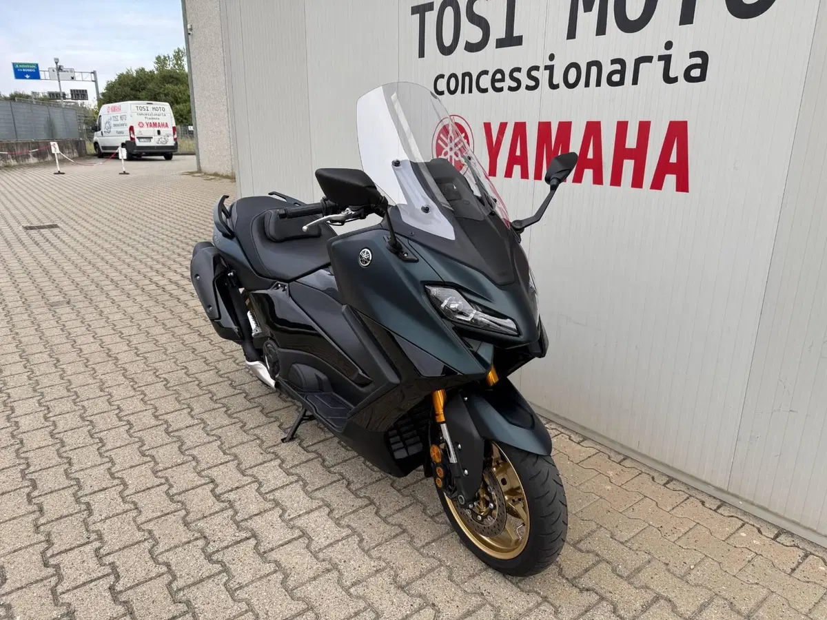 Yamaha T-Max 560 Tech Max (2022 - 24) (3)