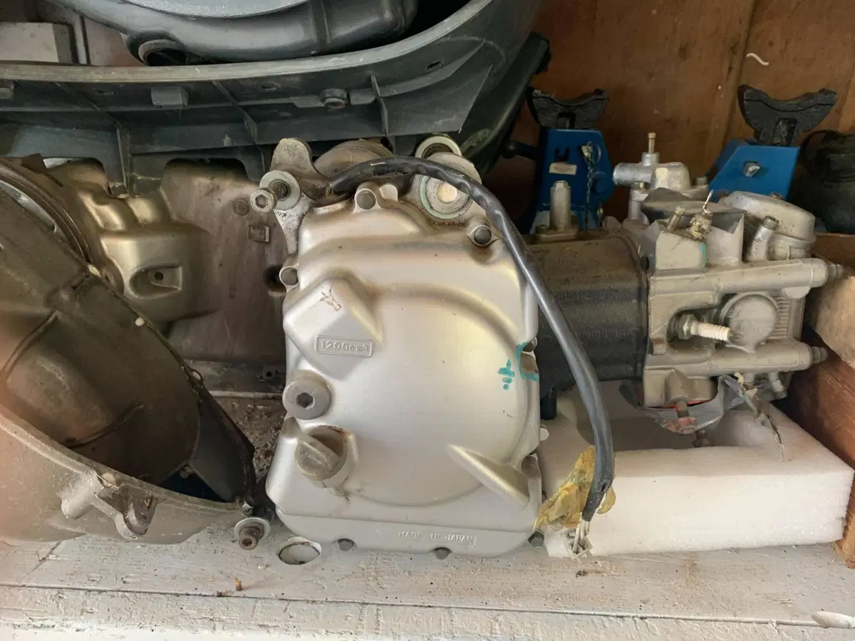 Aprilia Leonardo 250 (1999 - 02) (8)