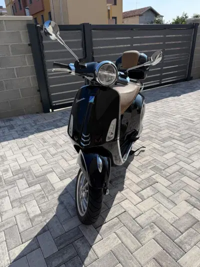 Vespa Primavera 125 (2021 - 23) usata