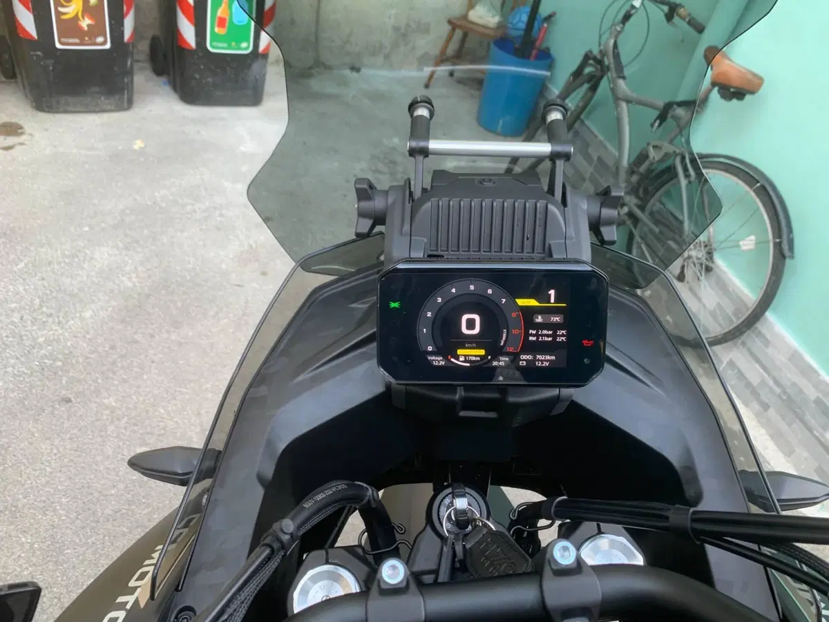 CFMOTO 700MT Adventure (2025 - 26) (5)