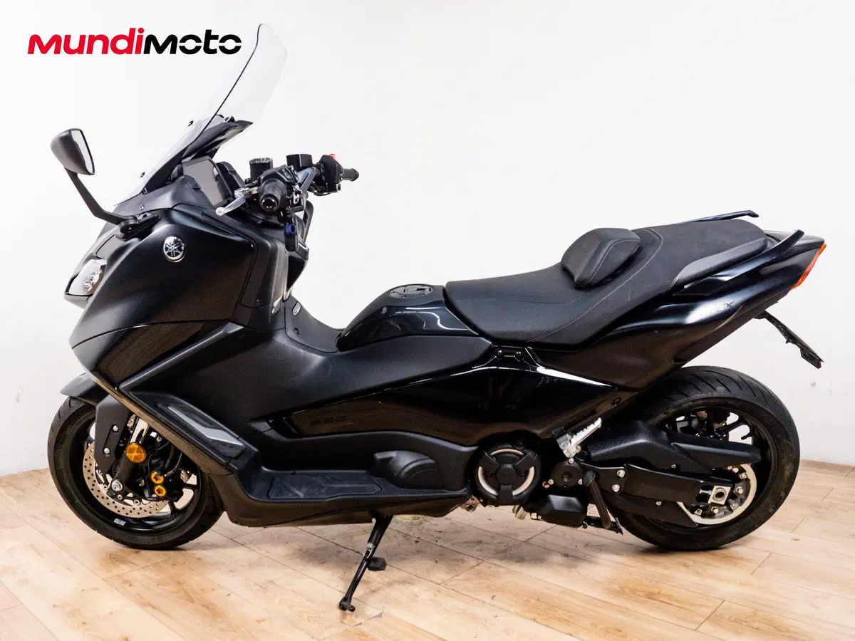 Yamaha T-Max 560 Tech Max (2025 - 26) (6)