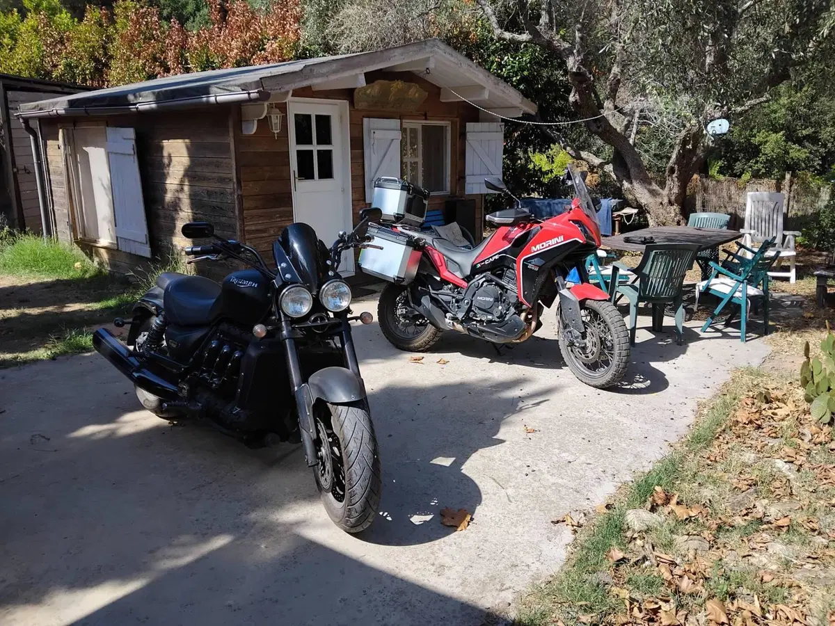 Moto Morini X-Cape 650 (2021 - 26) (2)