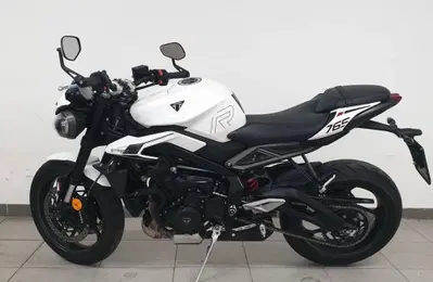 Triumph Street Triple 765 R (2023 - 26) usata