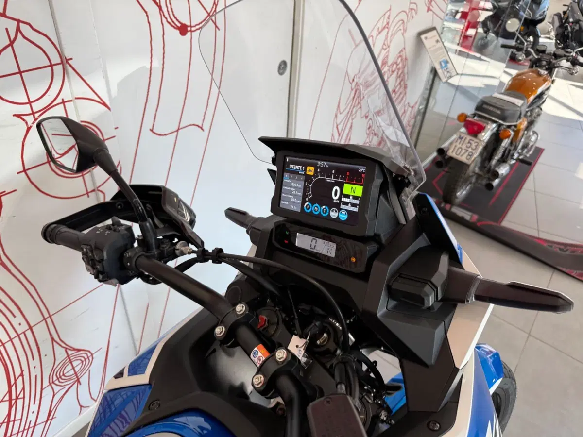 Honda Africa Twin CRF 1100L Urban DCT (2022 - 23) (8)