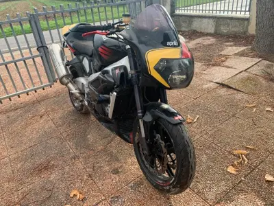 Aprilia RSV 1000 (2000 - 01) usata