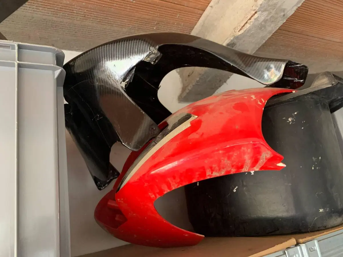 Aprilia RSV 1000 (2000 - 01) (15)