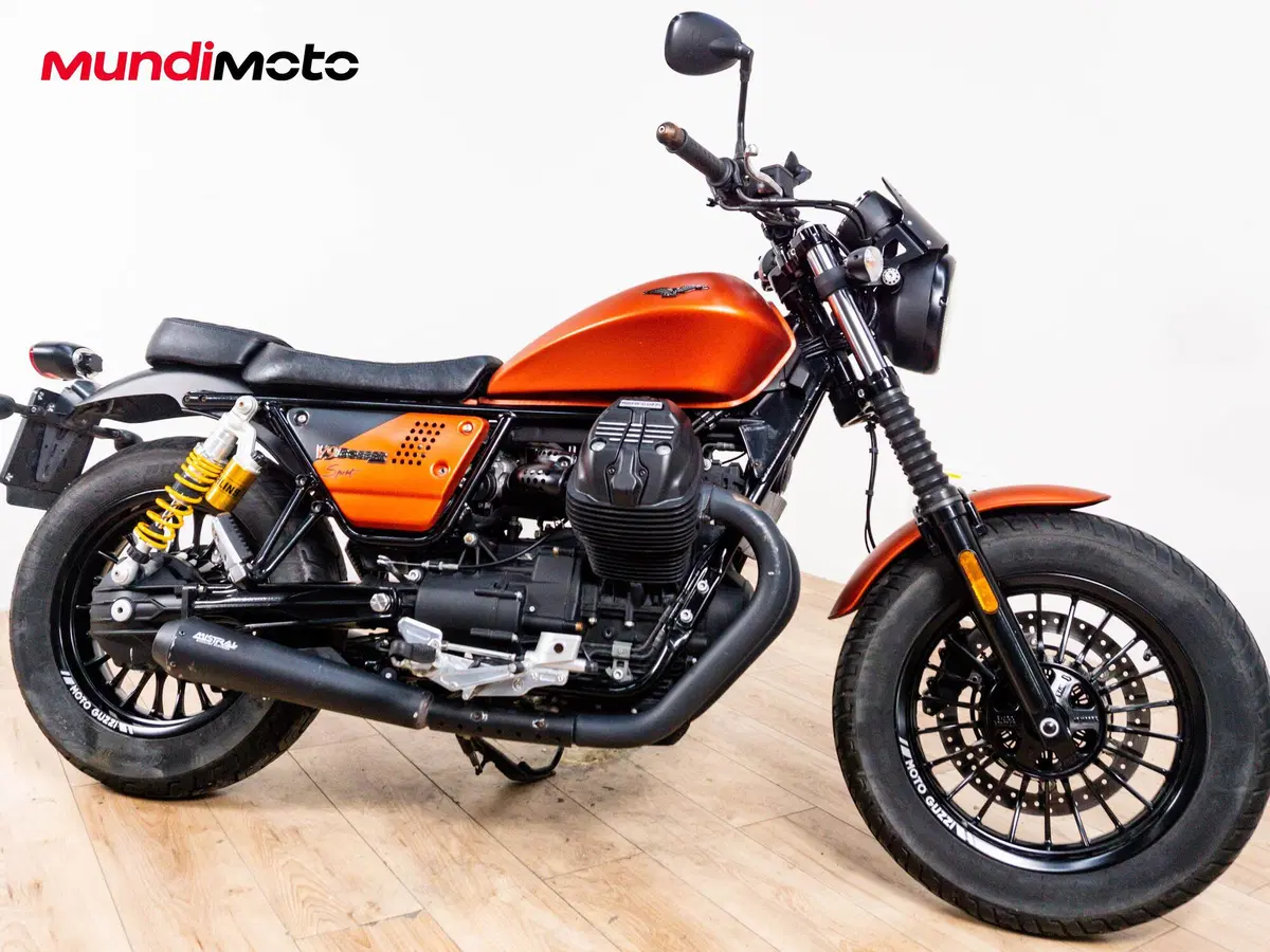 Moto Guzzi V9 Bobber Sport (2019 - 20) (2)