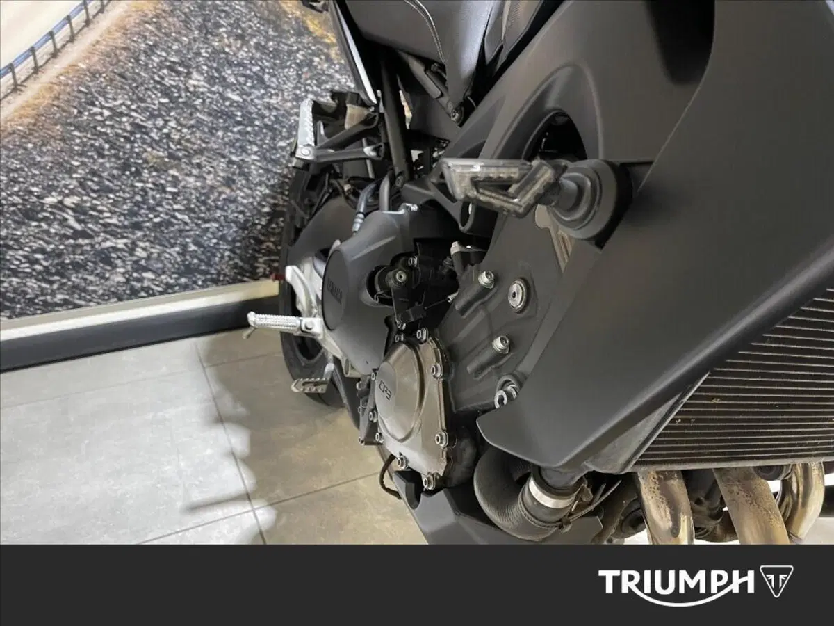 Yamaha MT-09 (2017 - 20) (8)