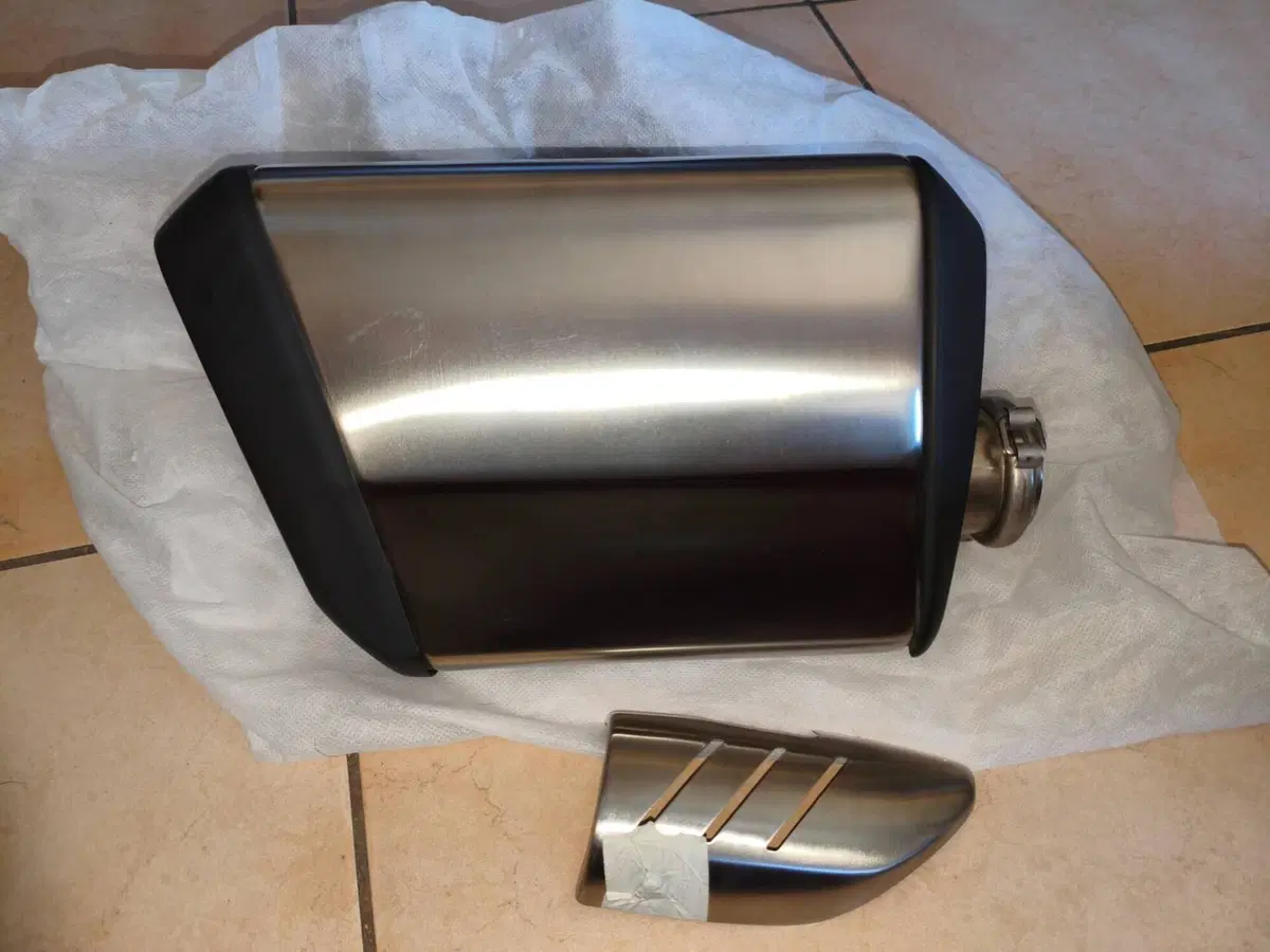 Terminale Triumph Speed triple 1200 RS 2025/2026 (2)